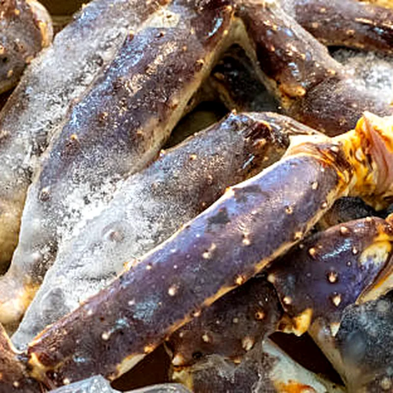 Premium frozen king crab legs for wholesale seafood export, large meaty crab legs for restaurants and global distributors